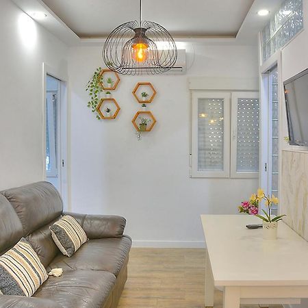 Family Apartment In Triana Sevilla Buitenkant foto
