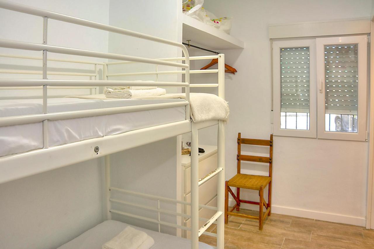Family Apartment In Triana Sevilla Buitenkant foto