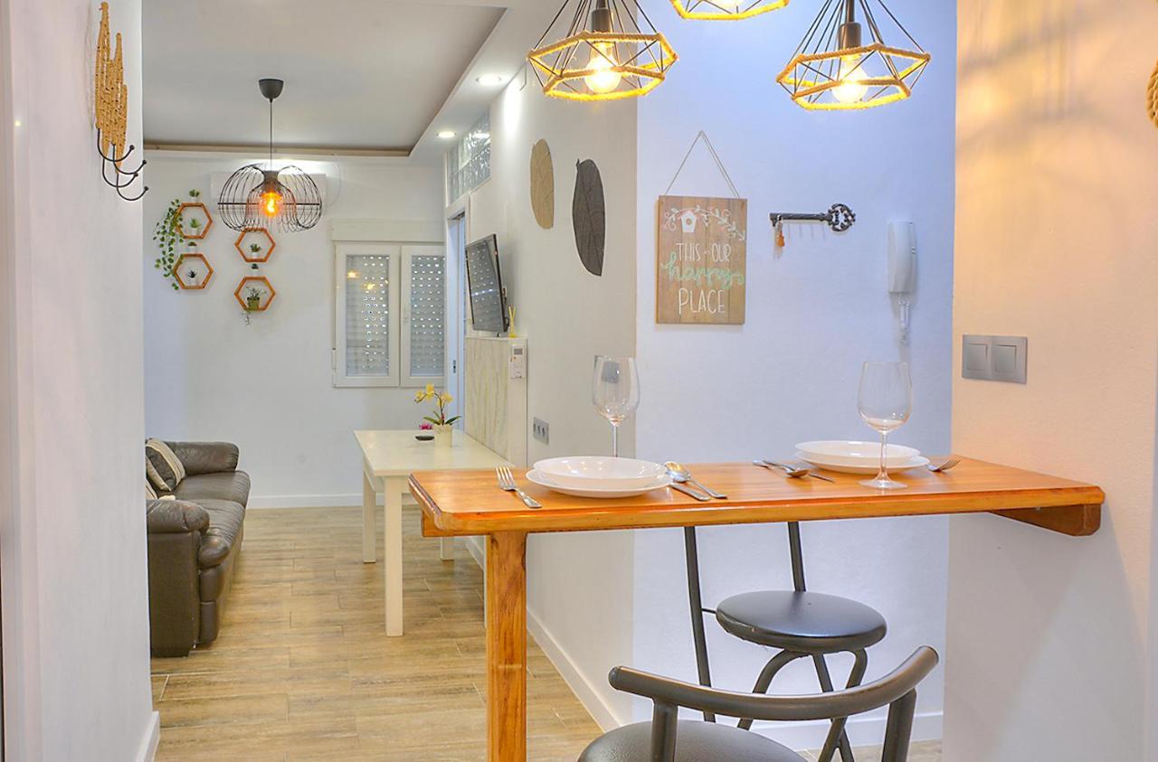 Family Apartment In Triana Sevilla Buitenkant foto